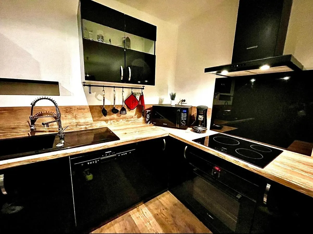 *Fontaine Moussue*Hyper Centre*T2 Standing* Apartment Salon-de-Provence
